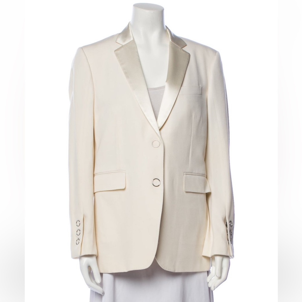 Almost new Burberry Blazer!